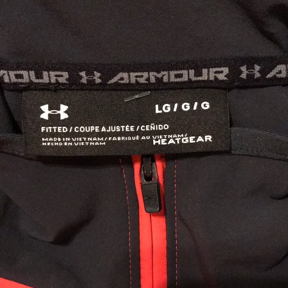 Large under armour storm vortex hooded vest